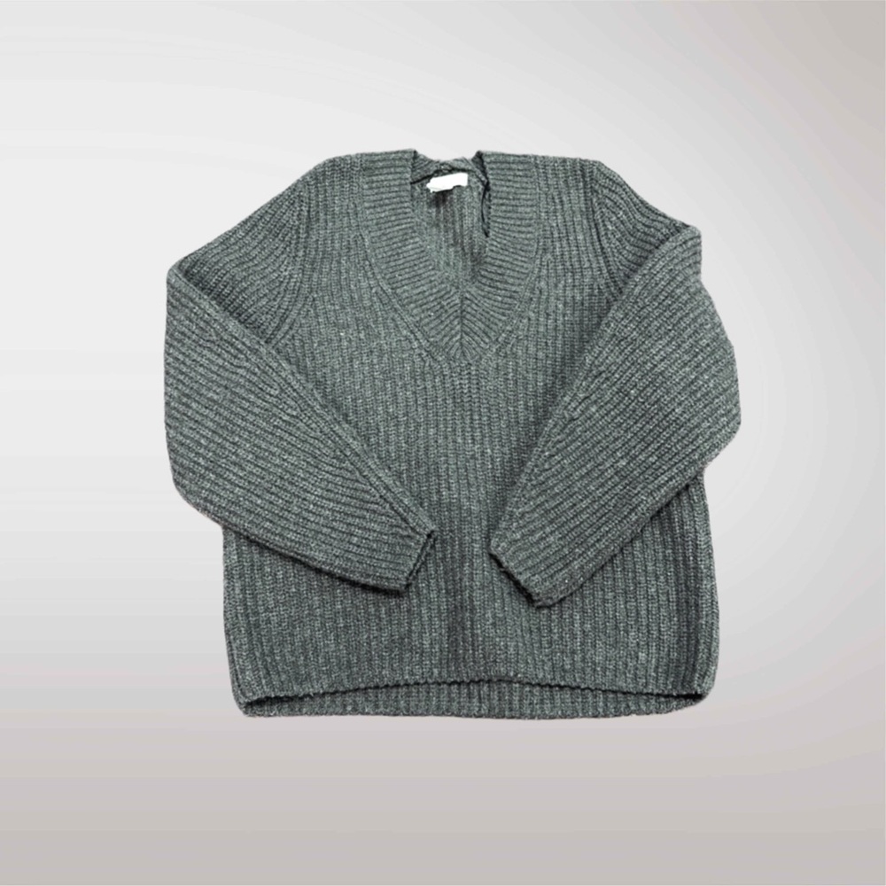 Grey H&M V neck sweater